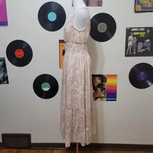 J Gee Dresses | J Gee | Petite White & Mustard Paisley Maxi Dress | Color: Tan/White | Size: M | Charlesjacks612'S Closet